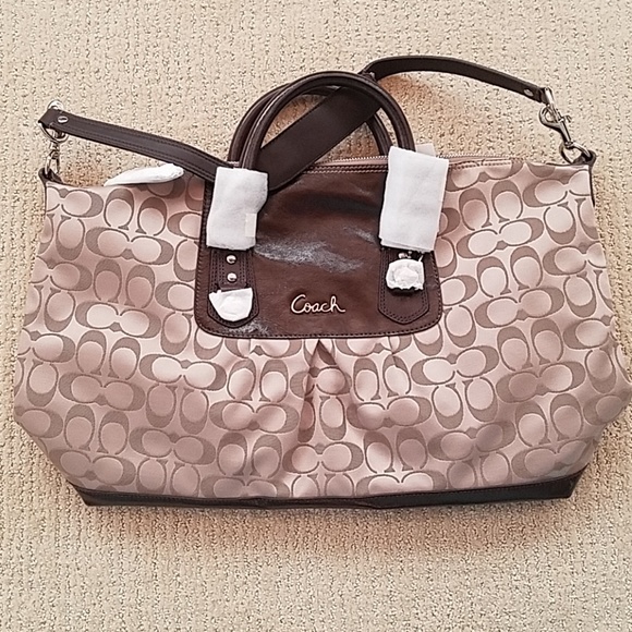 Coach Ashley Signature Sateen - Picture 1 of 4